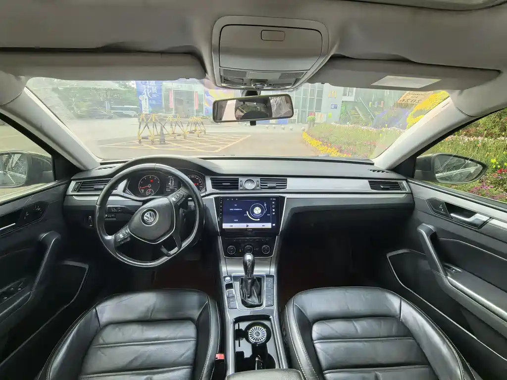 Volkswagen Passat 2017 280TSI DSG