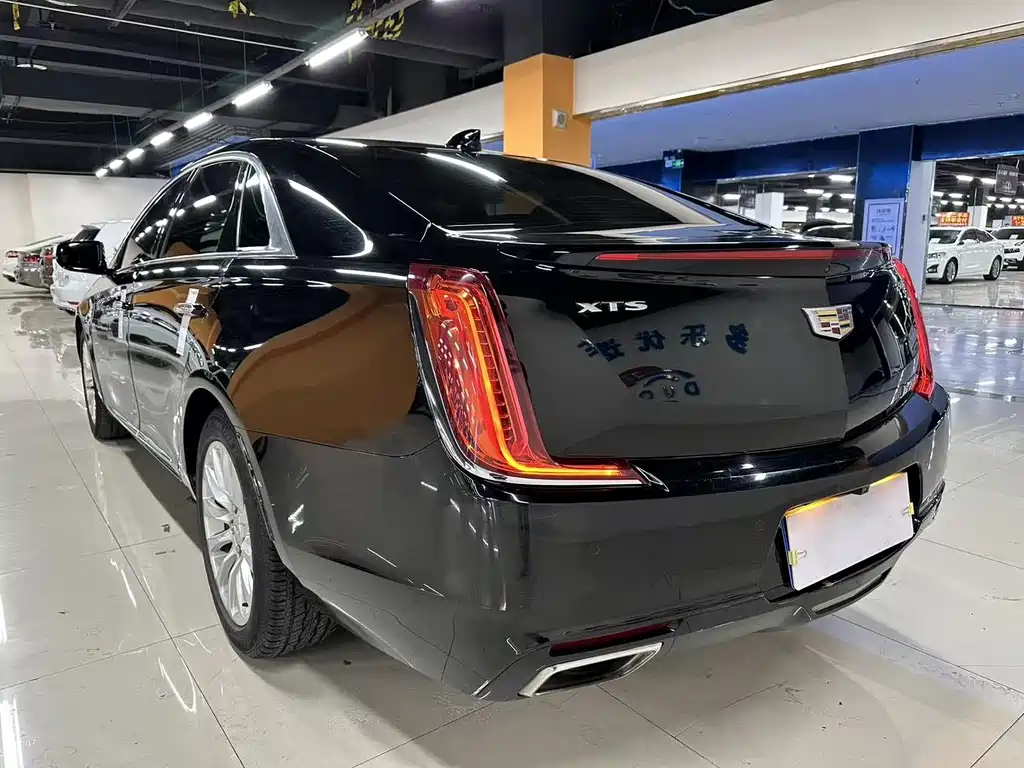 Cadillac XTS — миниатюра 8