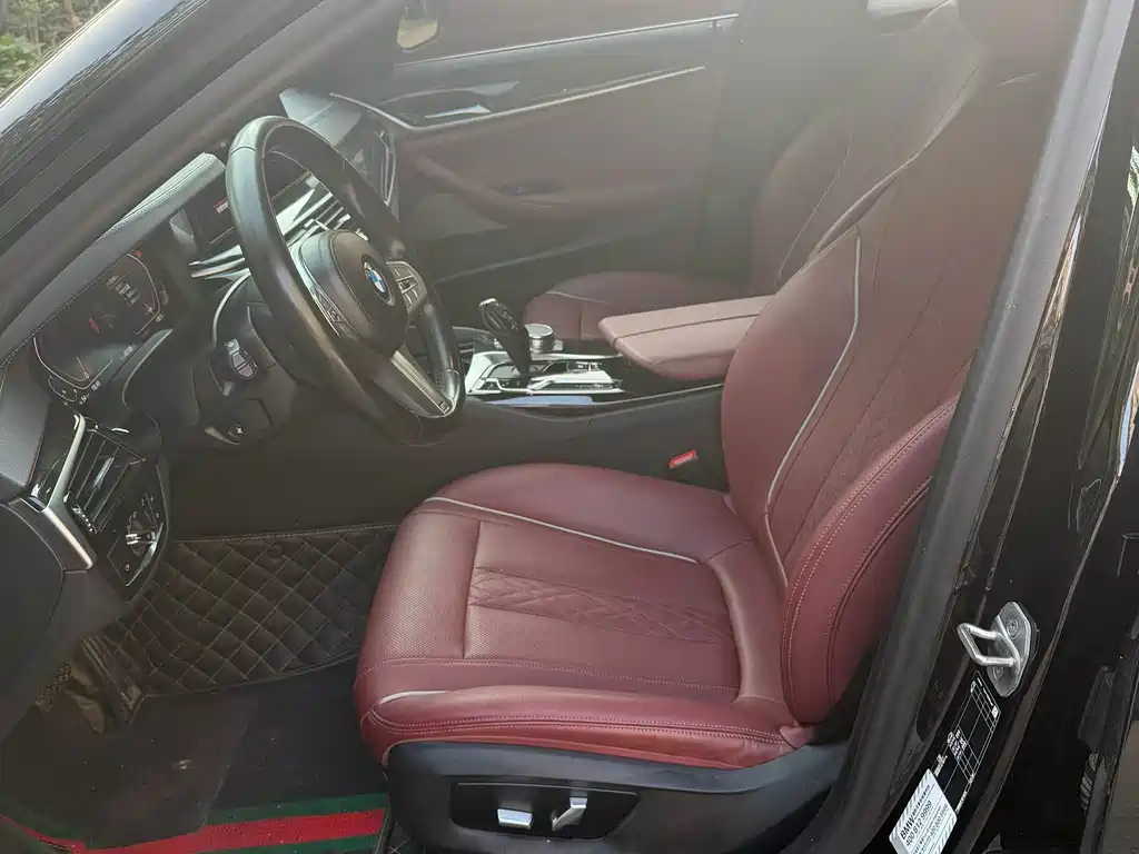 BMW 5 Series — миниатюра 6