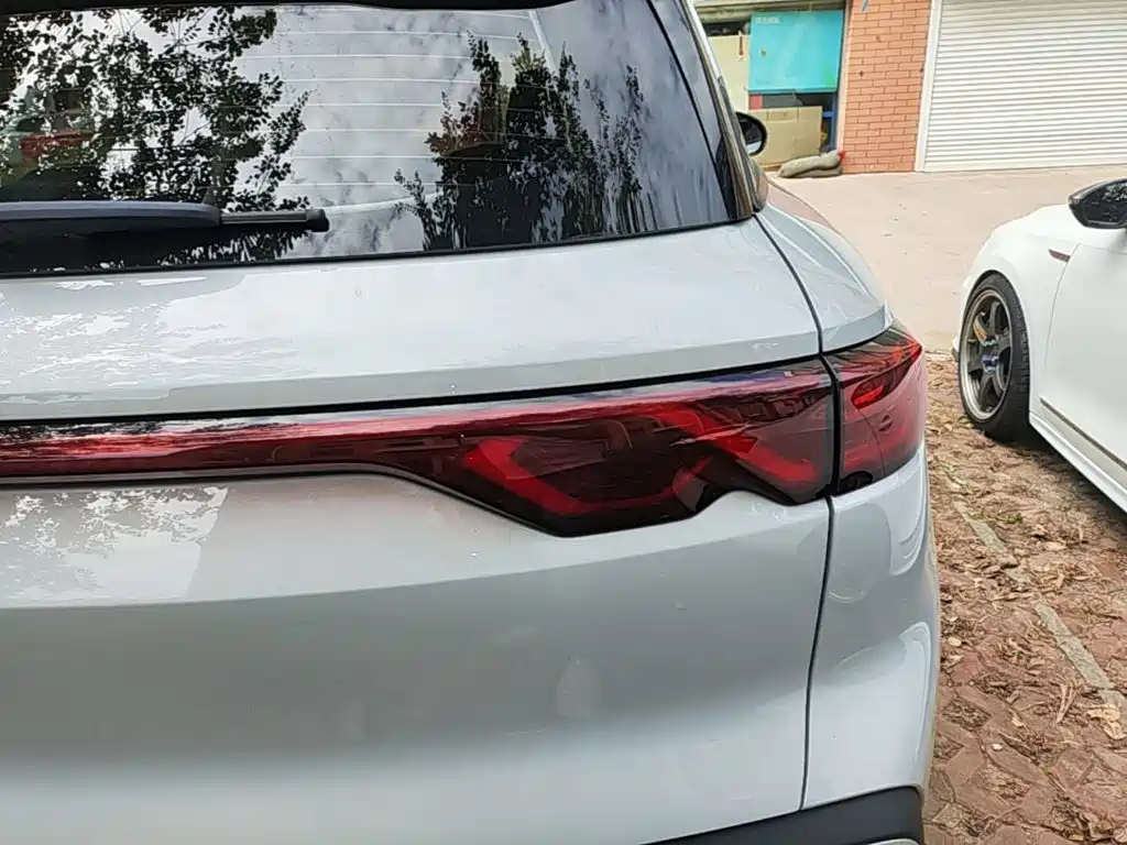 BYD Yuan UP — миниатюра 8