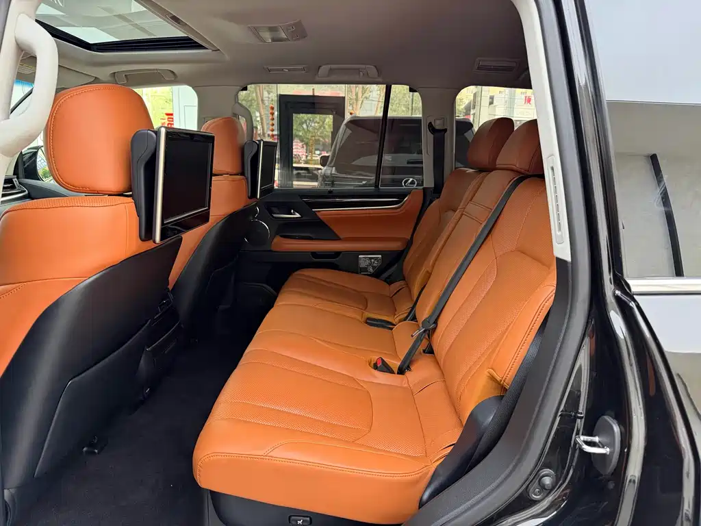 Lexus LX — миниатюра 5