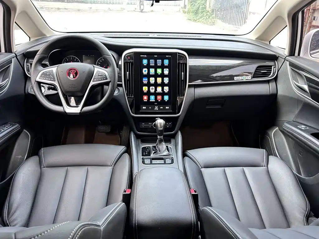 BYD MAX — миниатюра 13