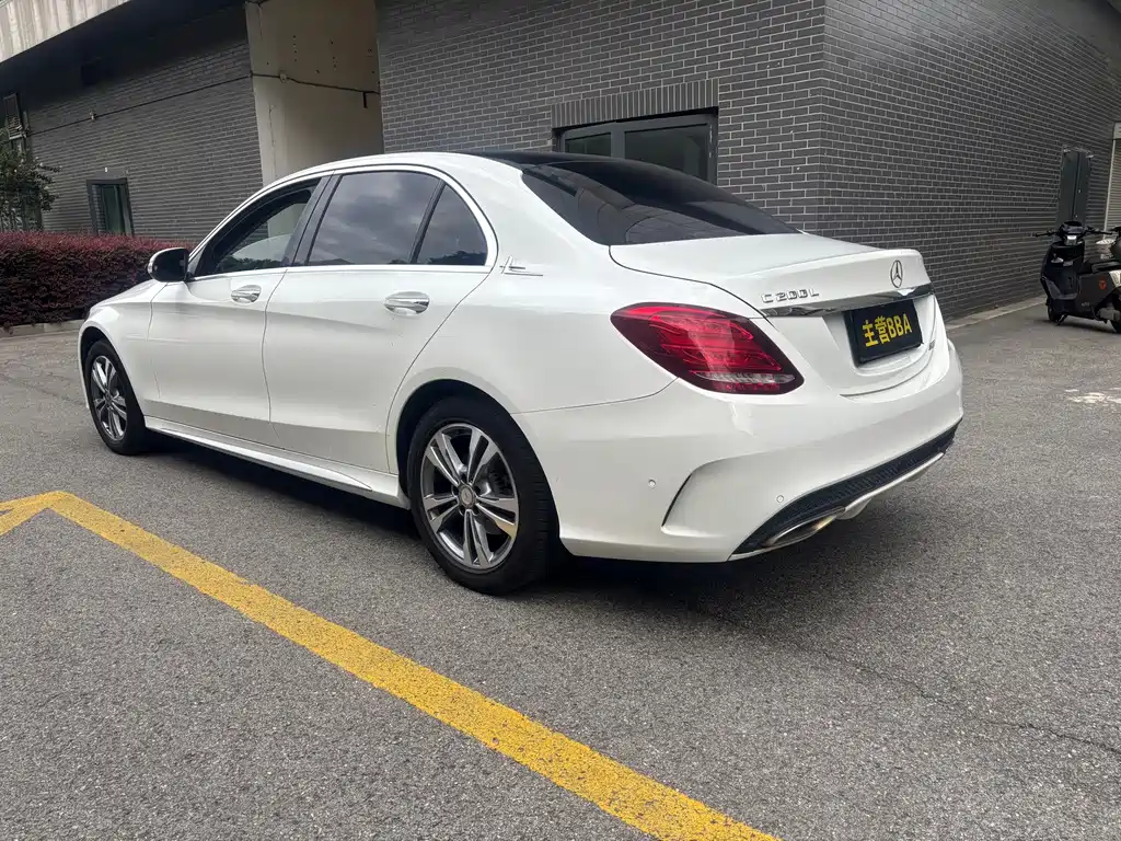 Mercedes-Benz C-Class — миниатюра 20