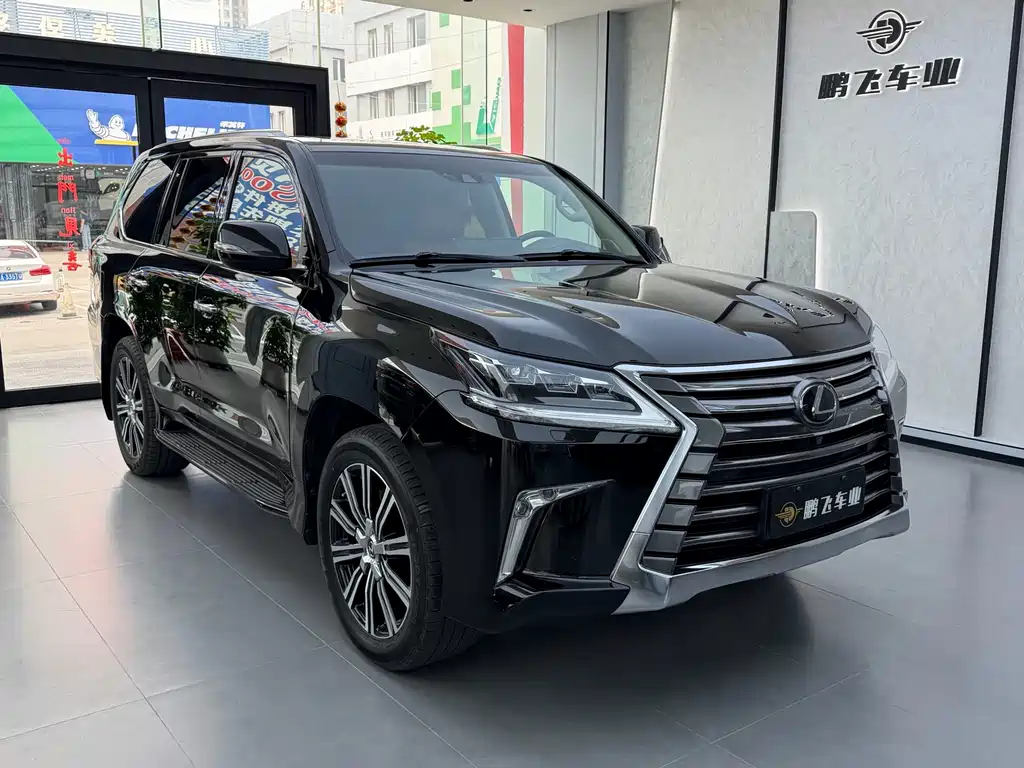 Lexus LX — миниатюра 18