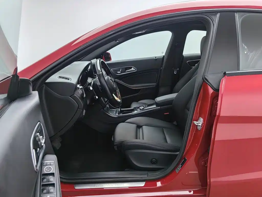 Mercedes-Benz CLA (Import) — миниатюра 10