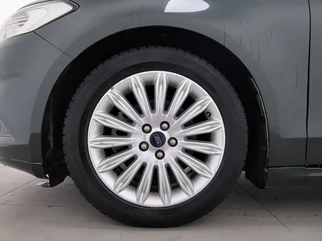 Ford Mondeo — миниатюра 17