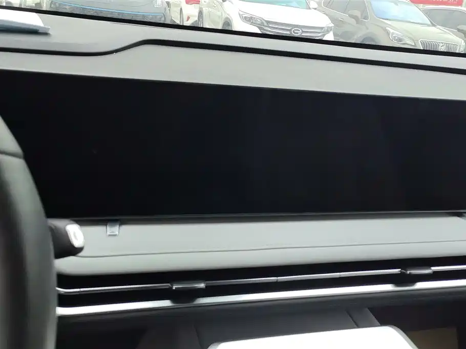 SAIC MAXUS EVERYONE 7