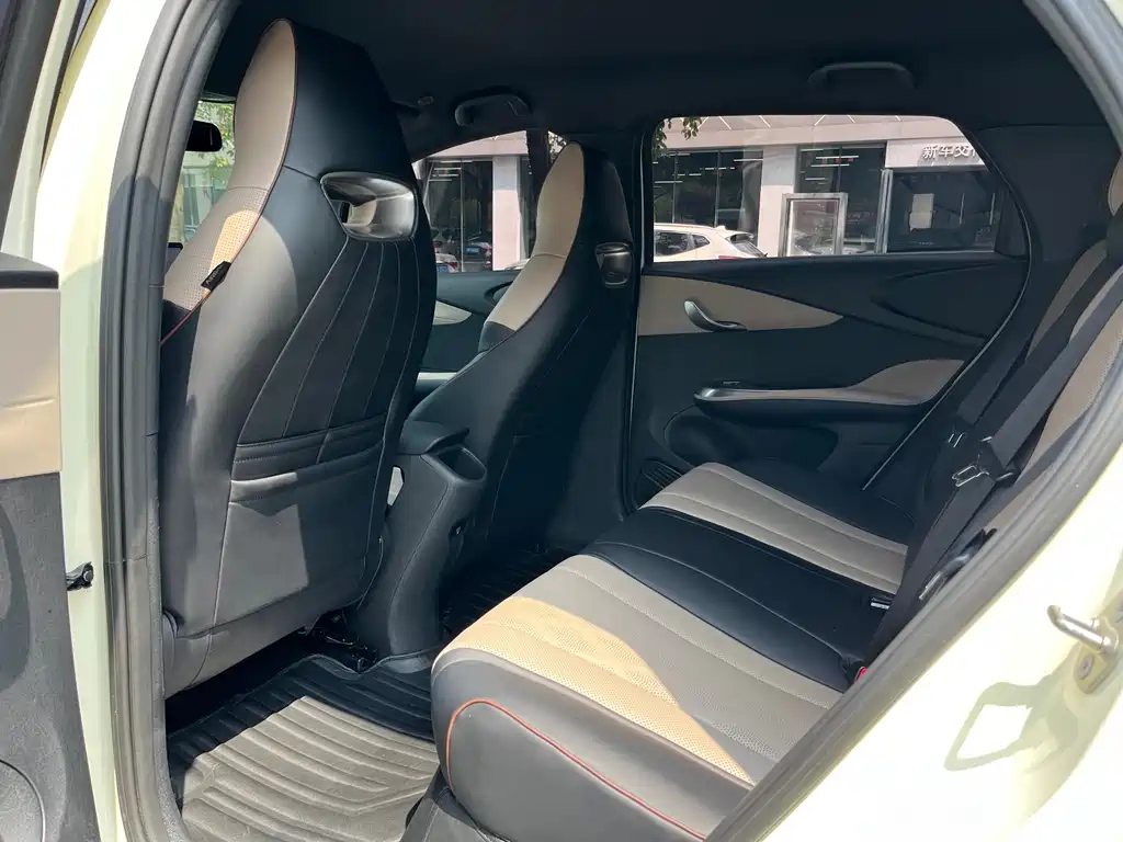 BYD Dolphin — миниатюра 9