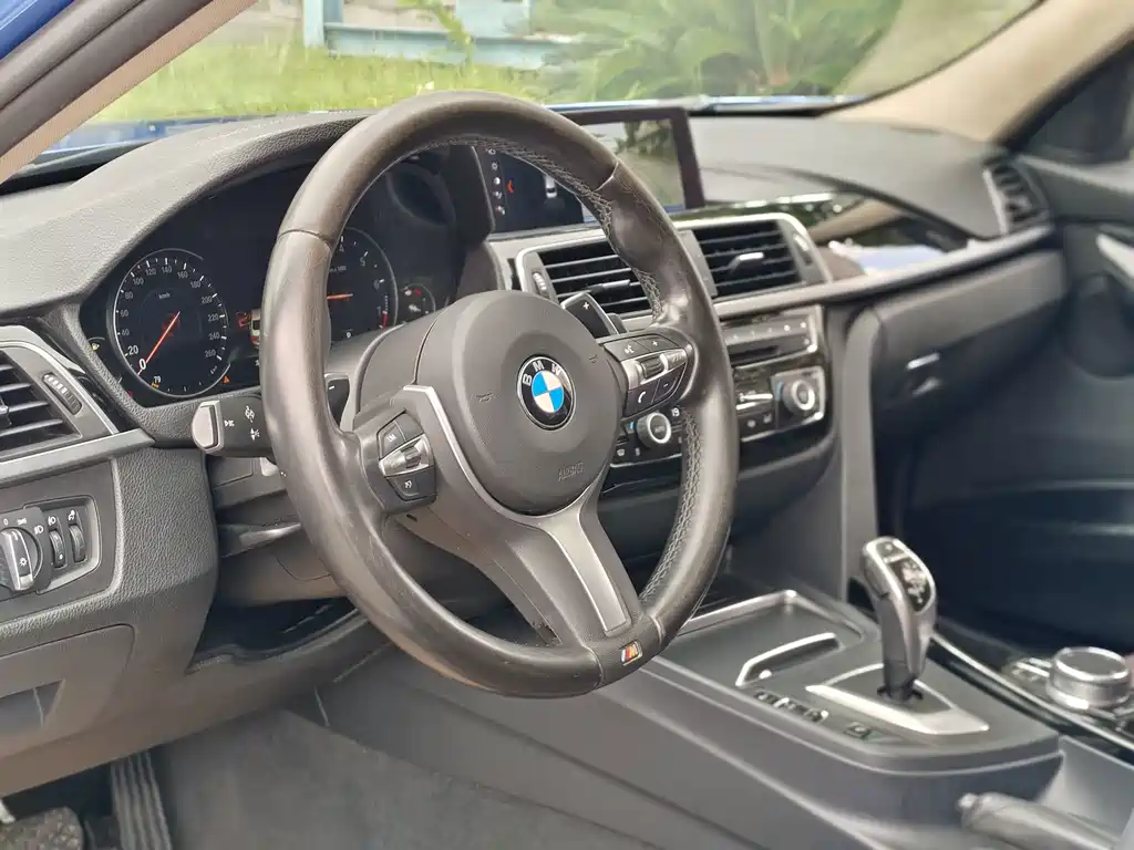 BMW 3 Series — миниатюра 7