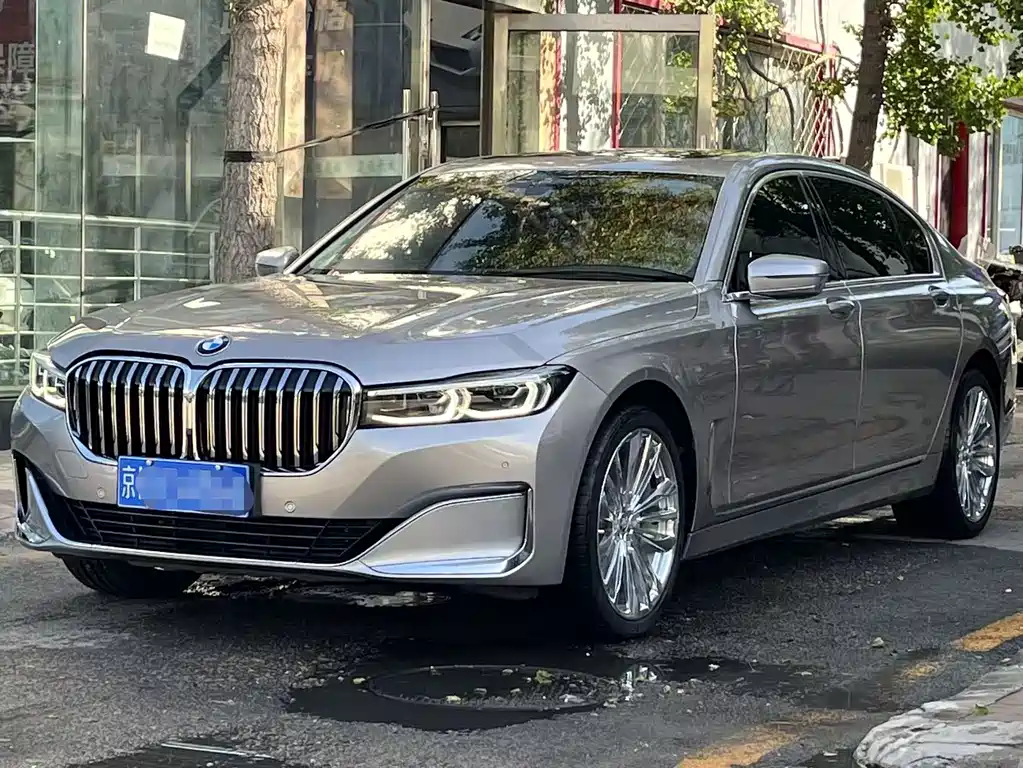 BMW  7 SERIES