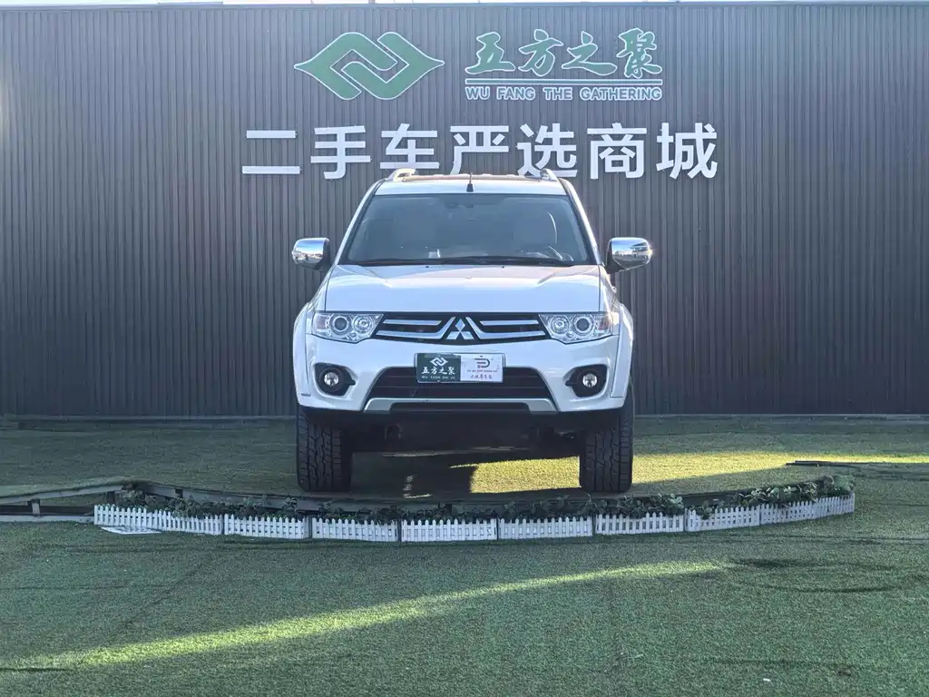 MITSUBISHI PAJERO JINCHANG