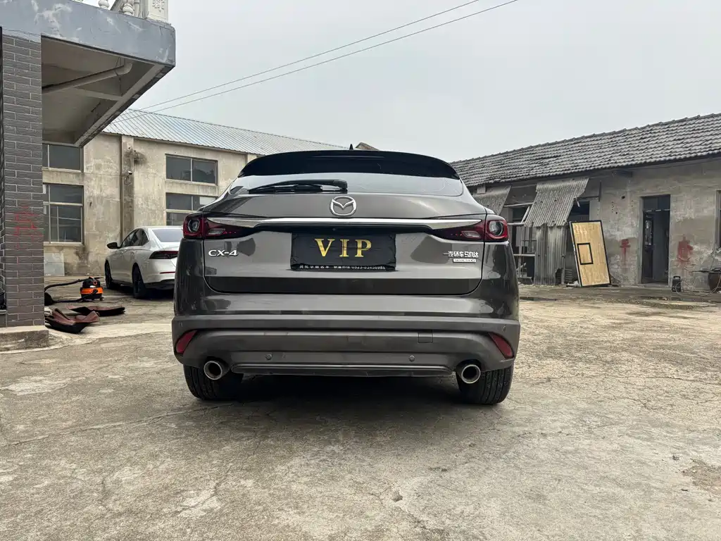 MAZDA CX 4