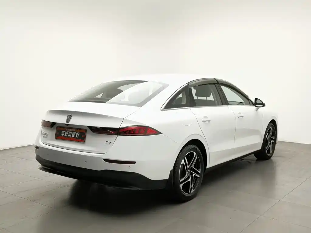 Roewe D7 — миниатюра 2
