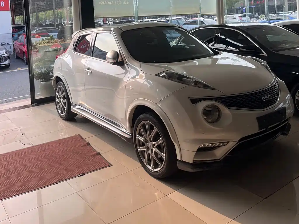 Infiniti ESQ — миниатюра 3