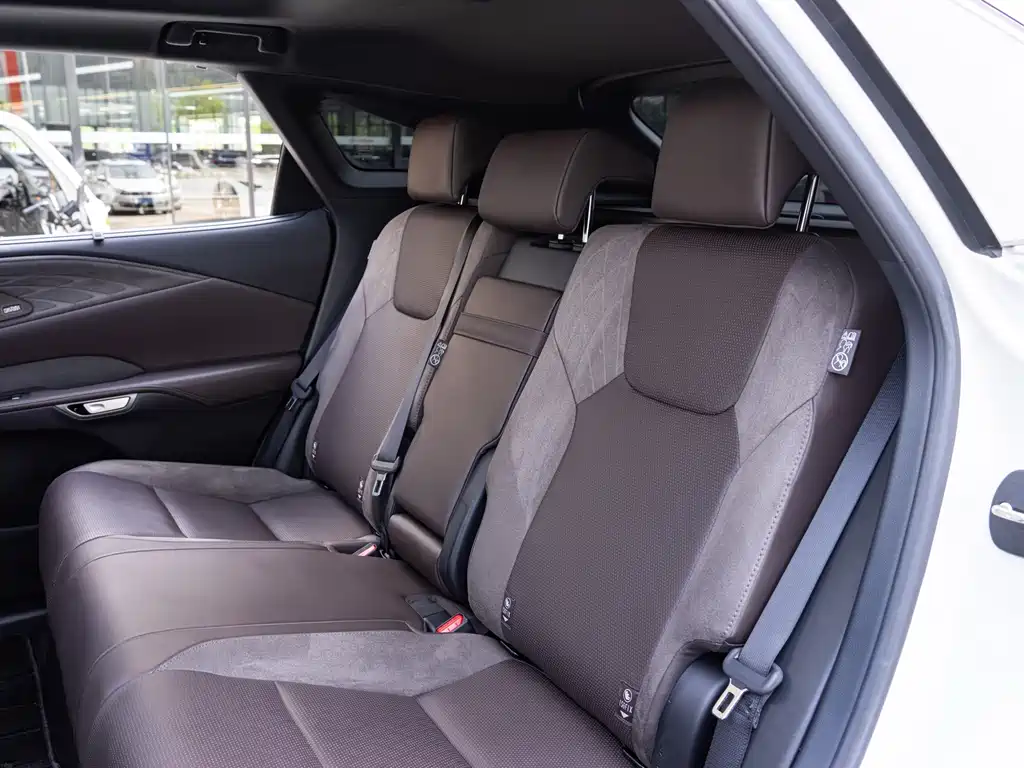 Lexus RX New Energy — миниатюра 12