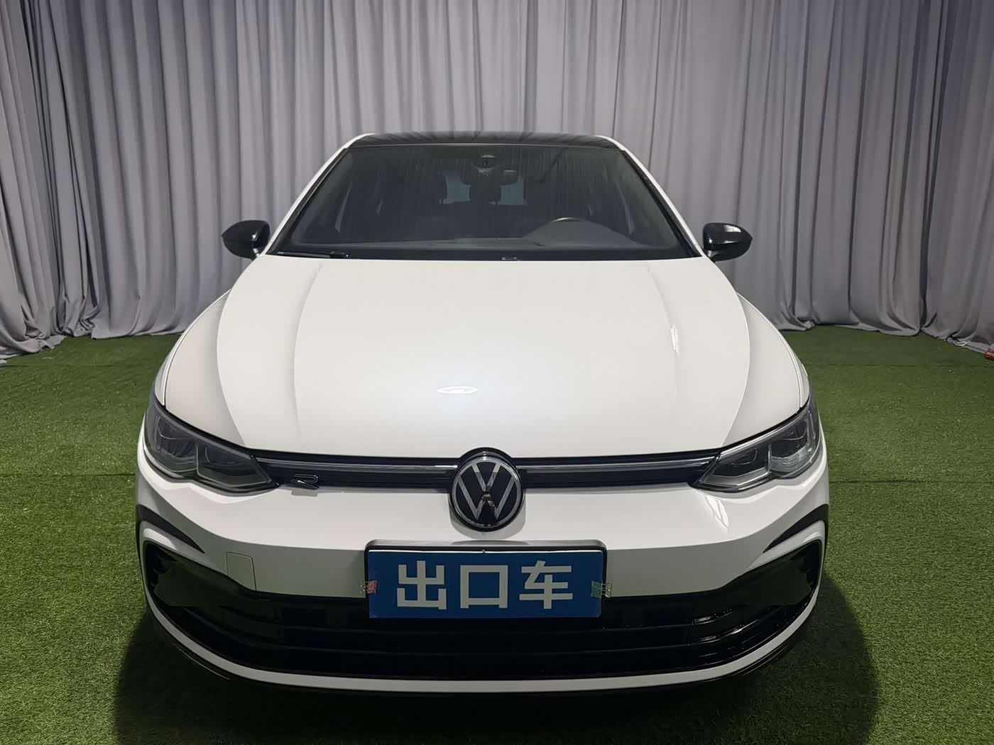 Volkswagen Golf 1.4 л 2022 г. Белый, пробег 29000 км