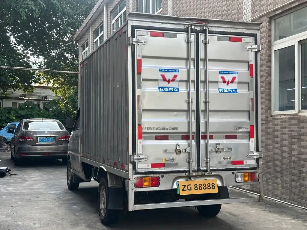 Wuling Wuling Electric Truck — миниатюра 4