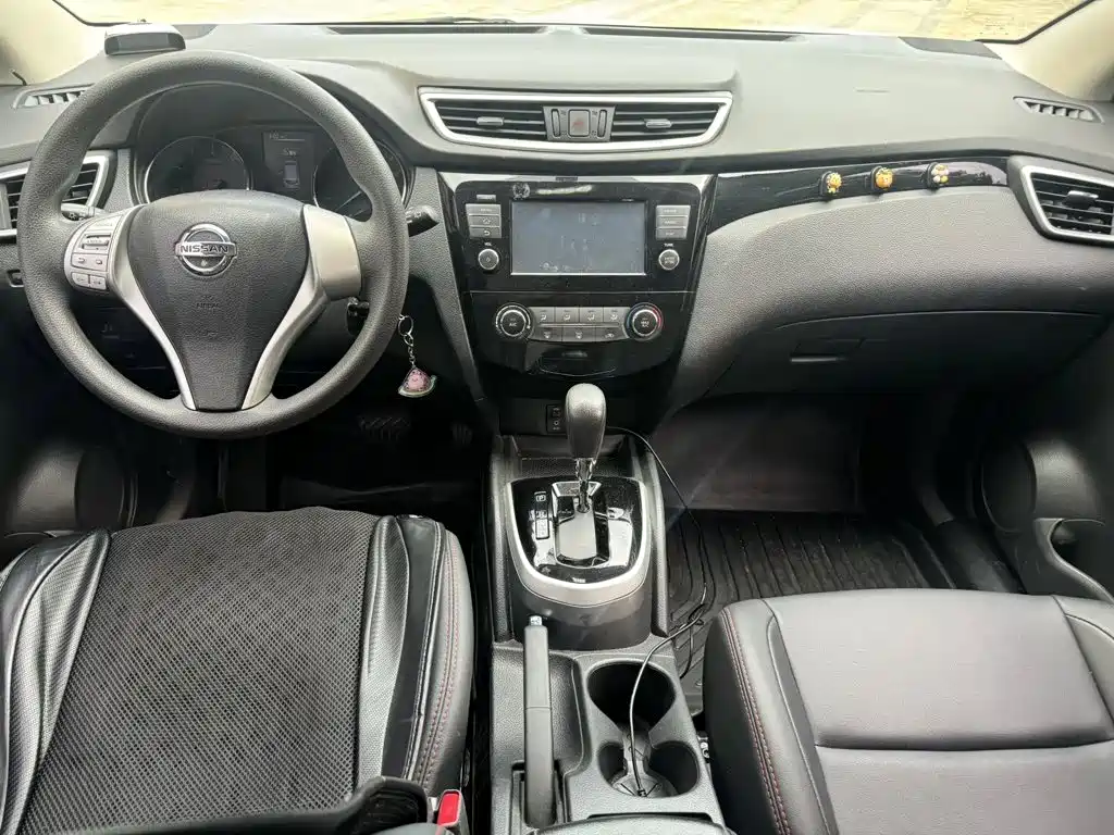 Nissan Qashqai — миниатюра 8