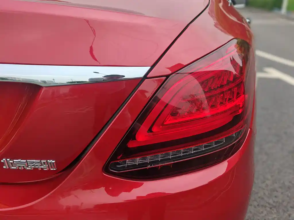 Mercedes-Benz C-Class — миниатюра 16