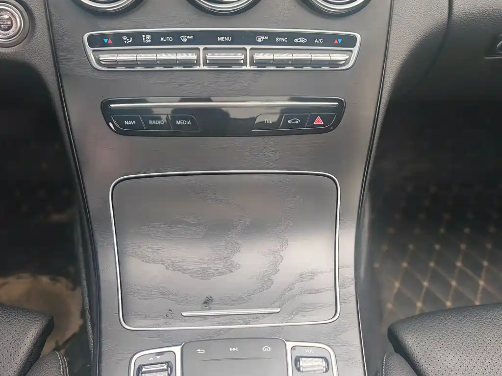 Mercedes-Benz C-Class — миниатюра 12