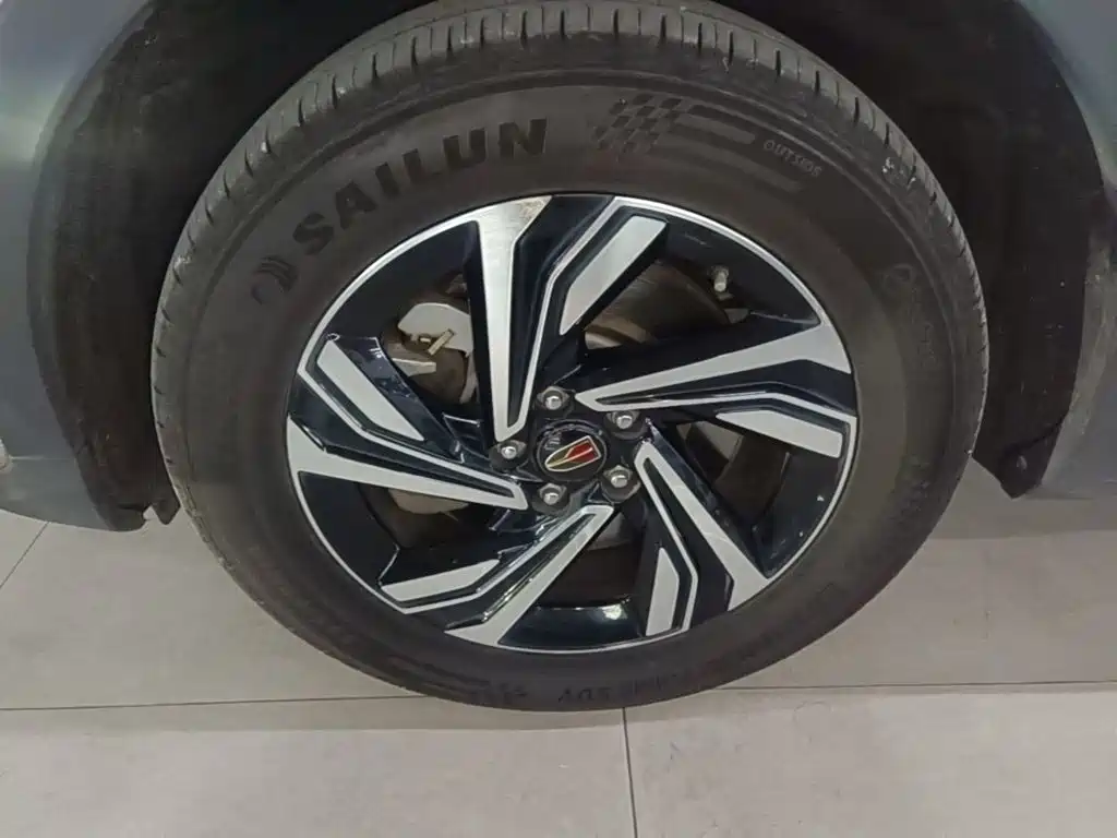 Hongqi Hongqi HS5 — миниатюра 23