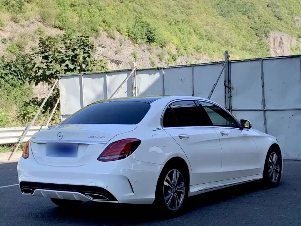 Mercedes-Benz C-Class — миниатюра 7
