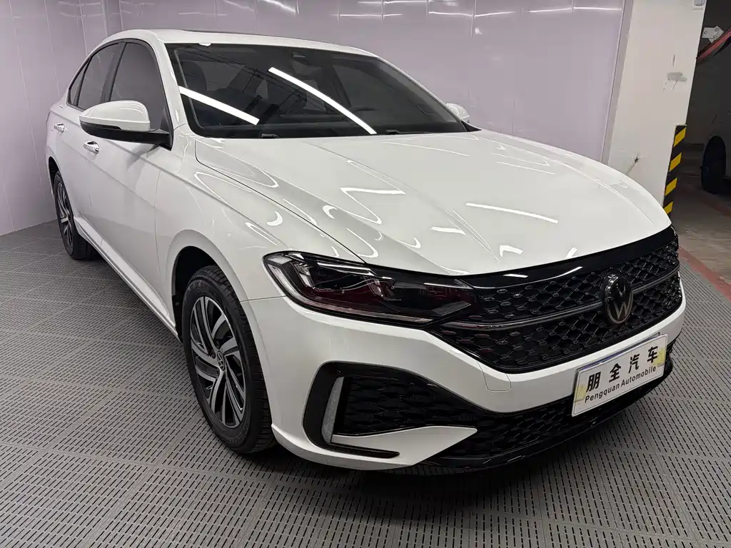 Volkswagen Lavida — миниатюра 3