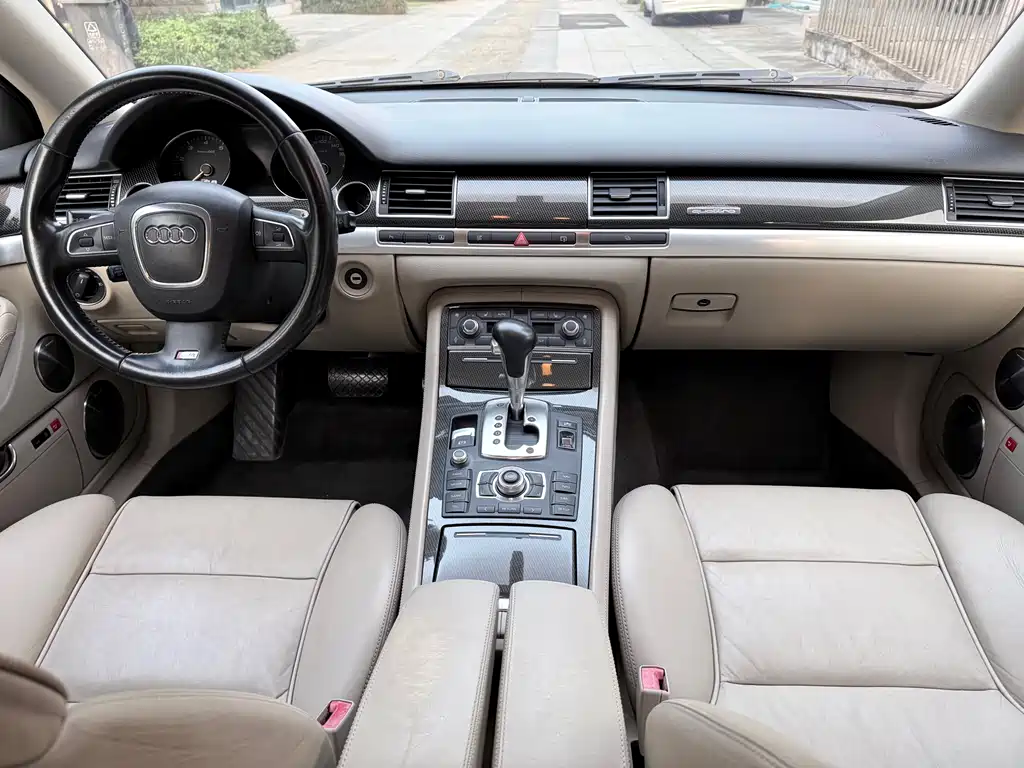 Audi S8 2009 S8 5.2 FSI quattro