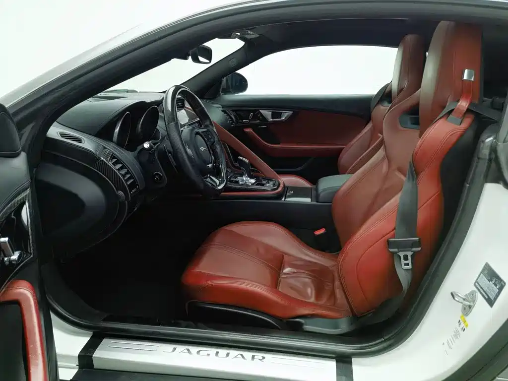 Jaguar F-TYPE — миниатюра 10