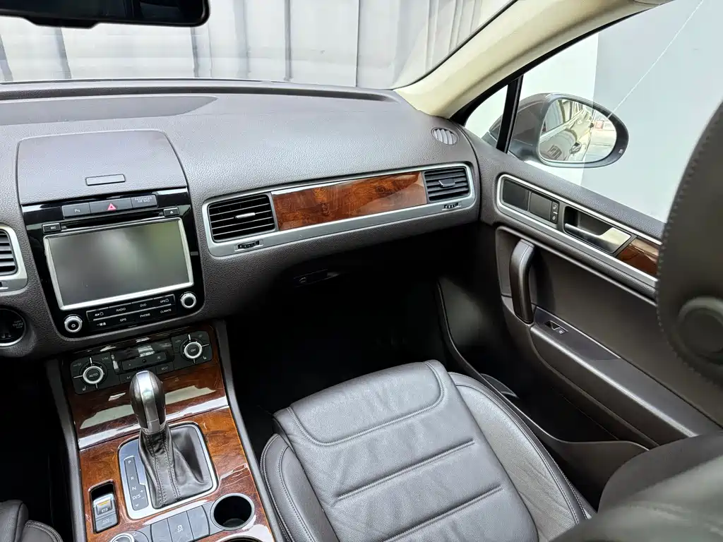 Volkswagen Touareg 2014 3.0TSI