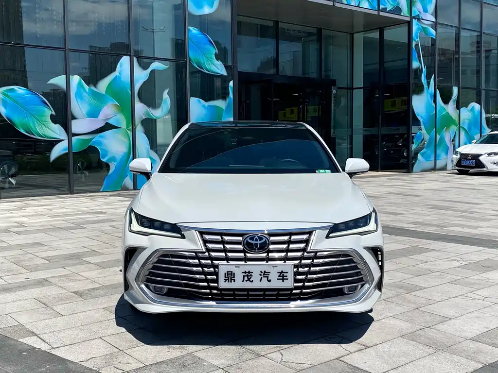 Toyota Avalon — миниатюра 2