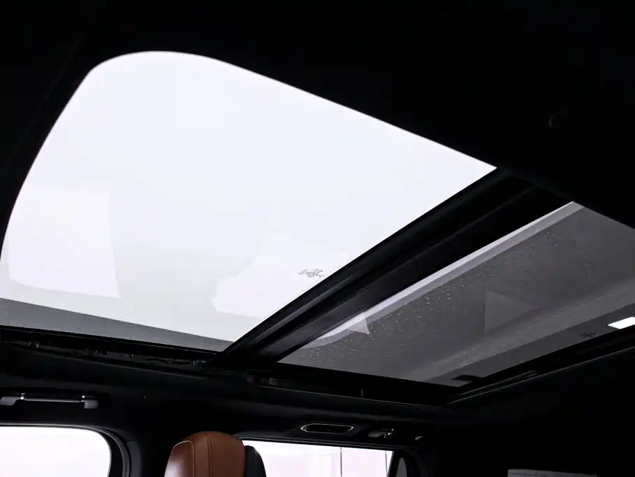 Lincoln Navigator — миниатюра 12