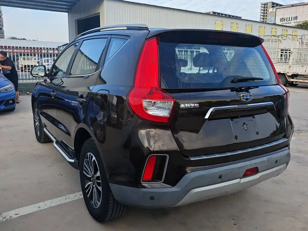 Geely Vision X6 — миниатюра 13
