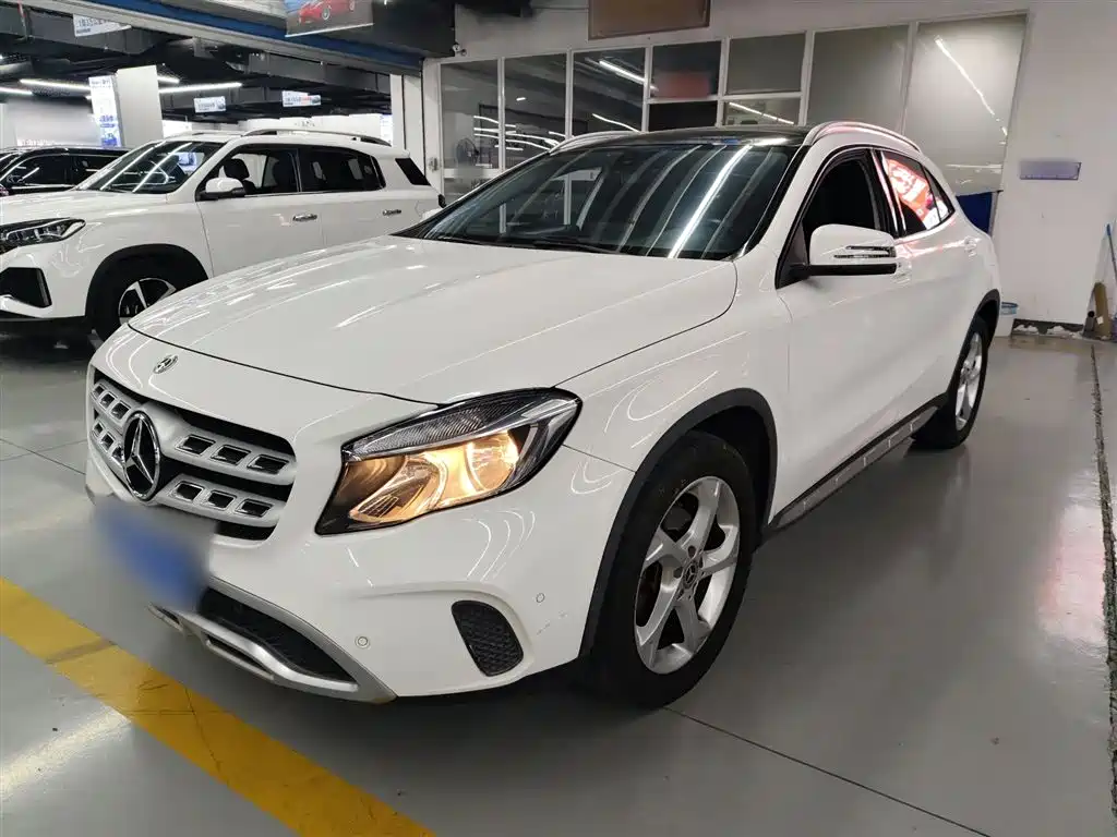 Mercedes-Benz GLA 2019