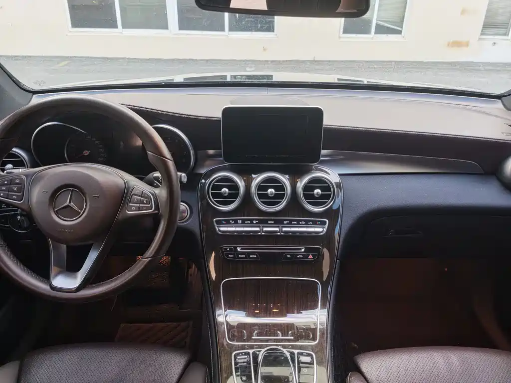 Mercedes-Benz GLC — миниатюра 9