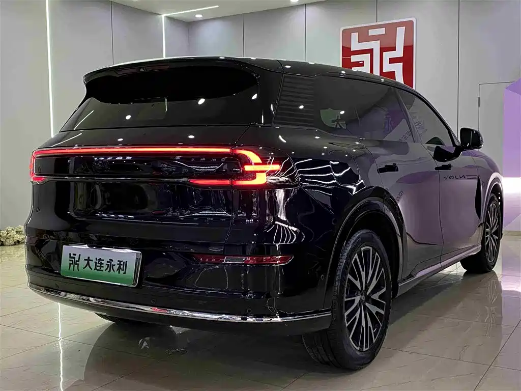 CHANGAN Q07