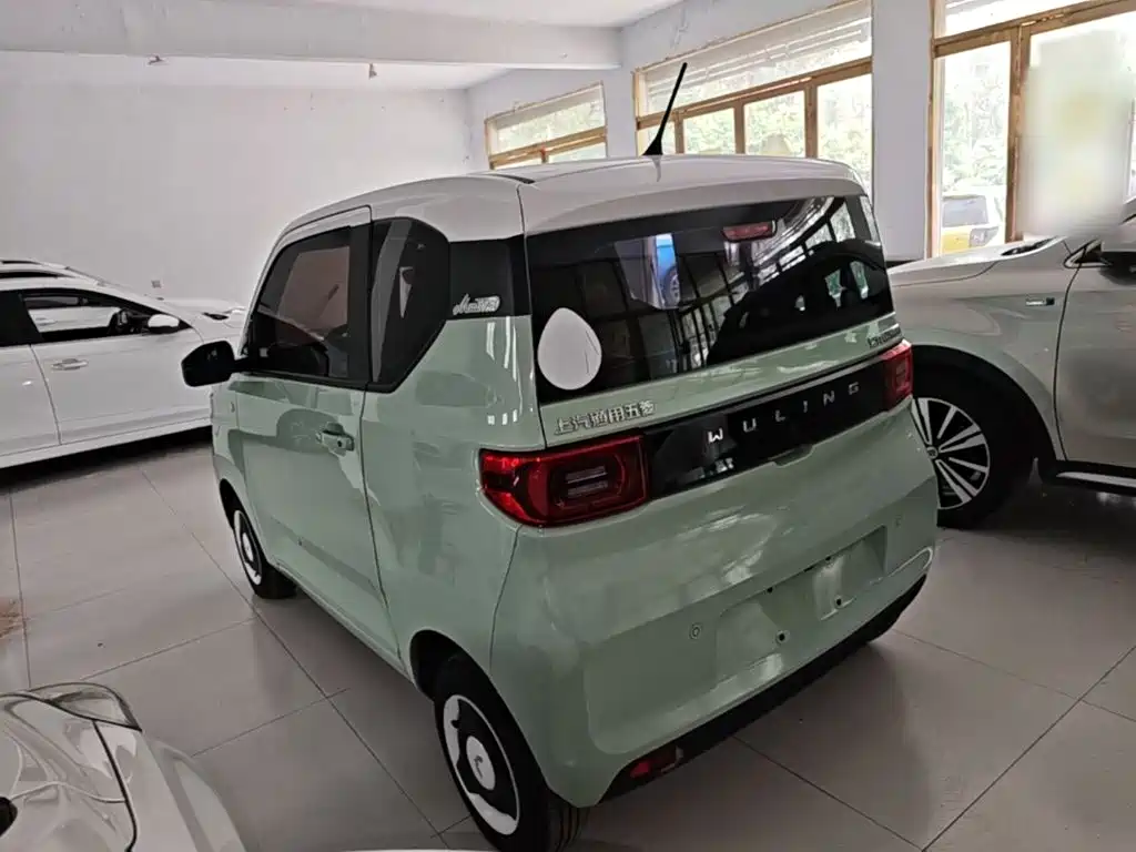 Wuling MINIEV — миниатюра 5