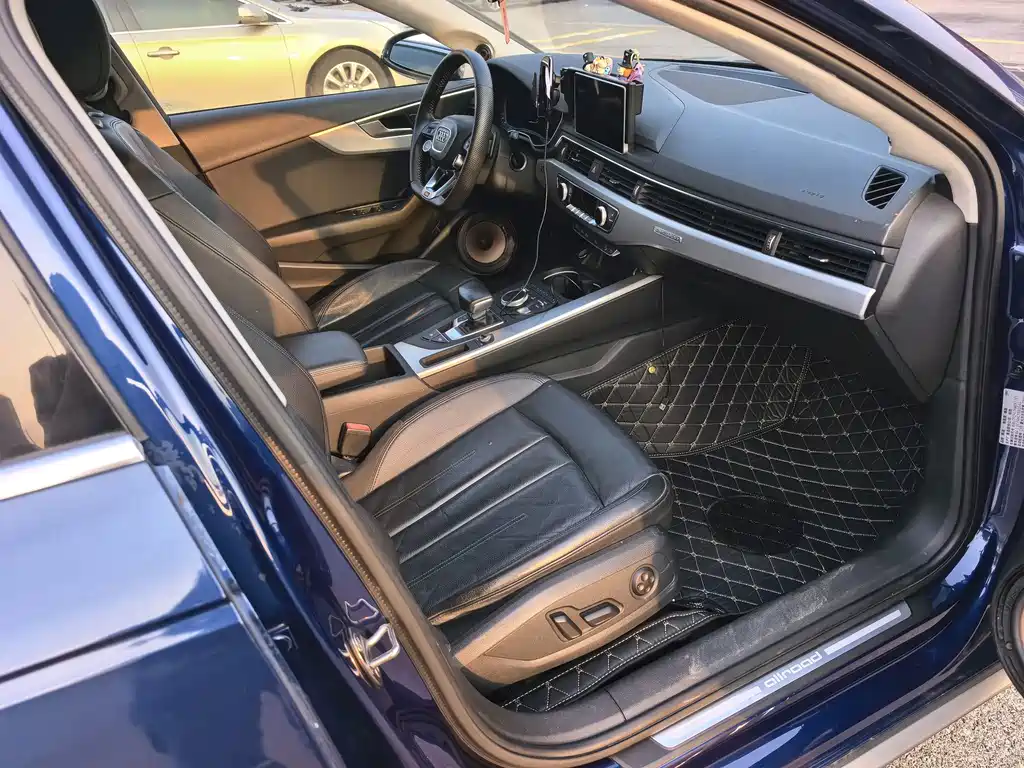 Audi A4 (Import) — миниатюра 7