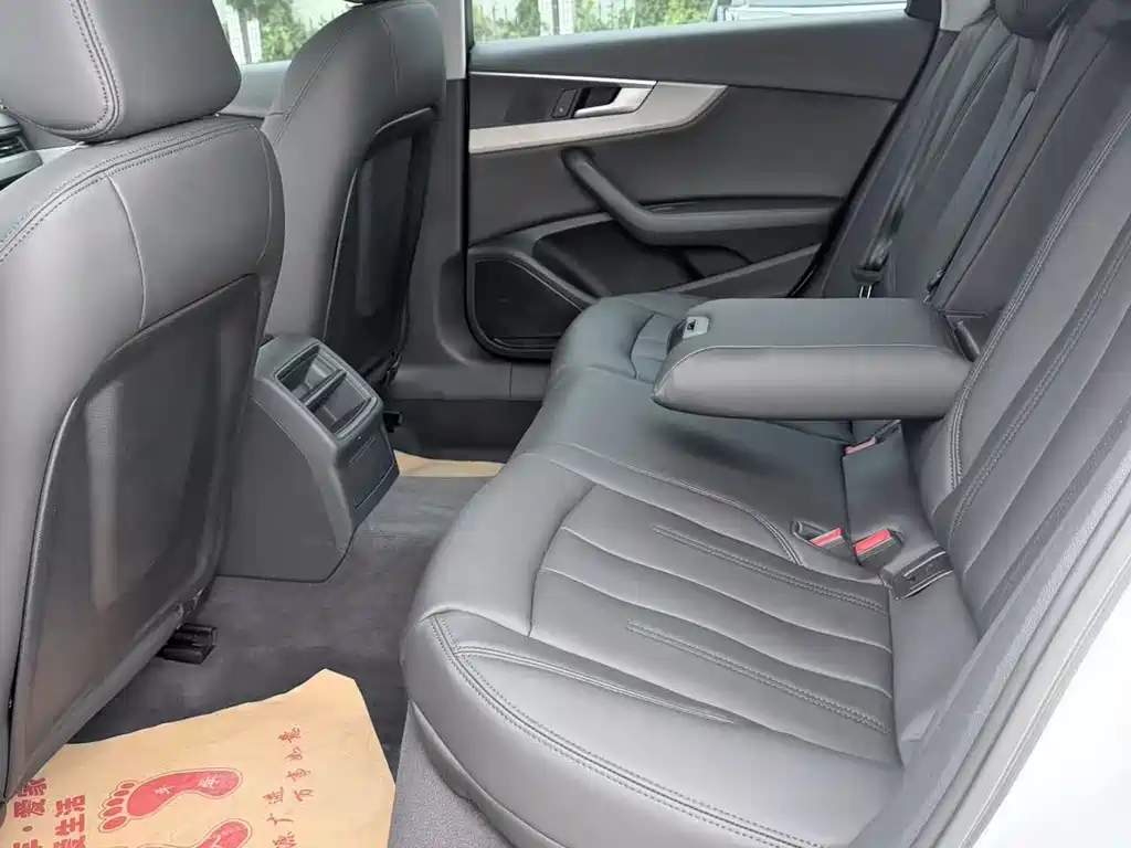 Audi A4L 2018 30 40 TFSI Fashion