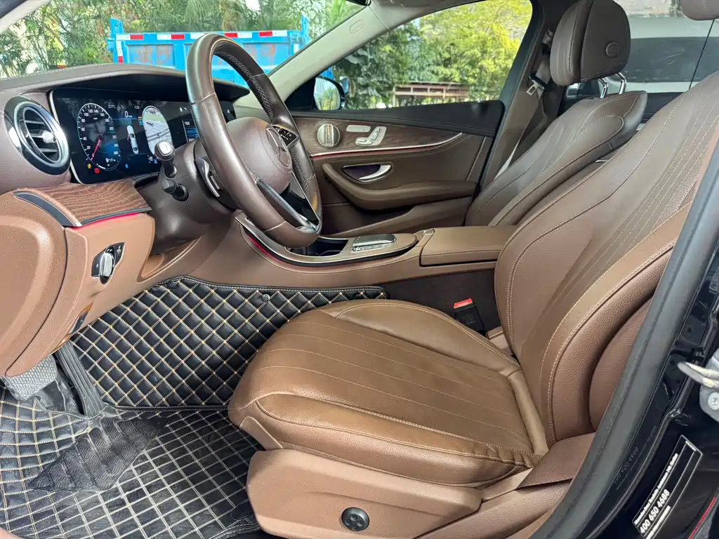 MERCEDES-BENZ E CLASS