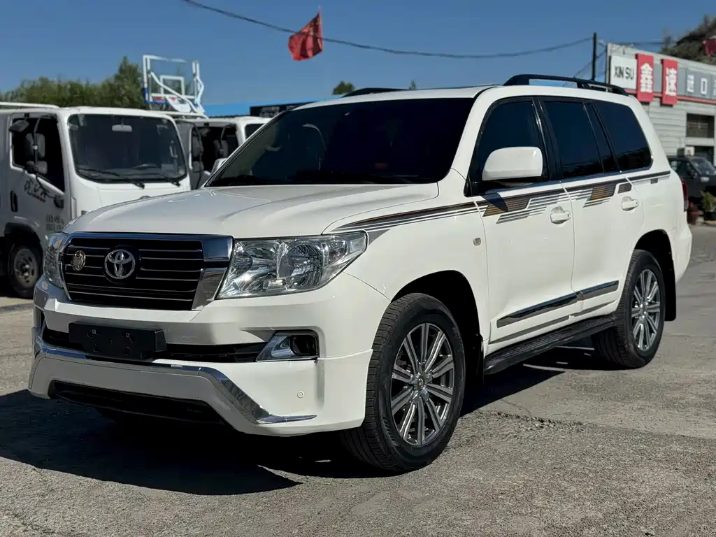 Купить Toyota Land Cruiser
