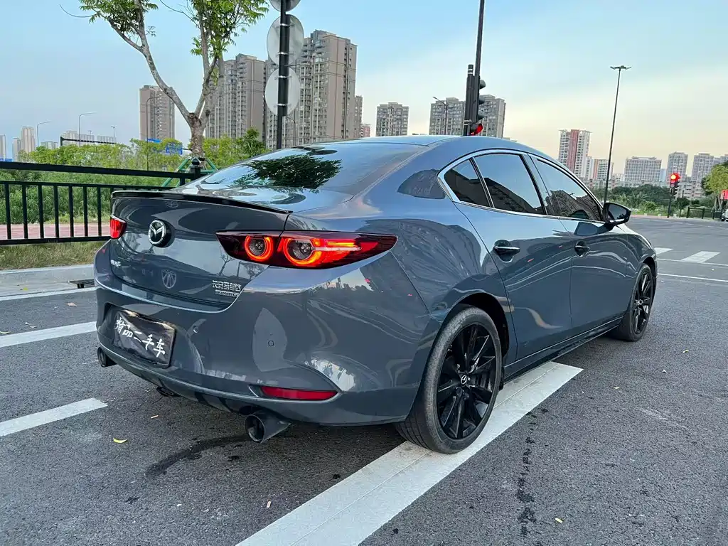 Mazda 3 Axela — миниатюра 6