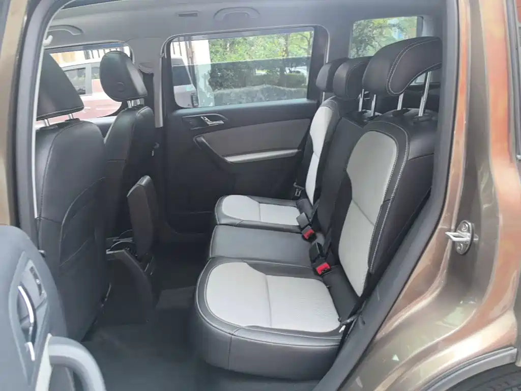 Skoda Yeti — миниатюра 17