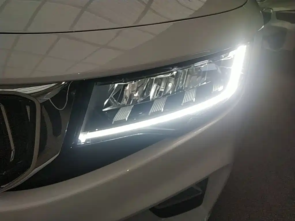 Geely Haoyue — миниатюра 24