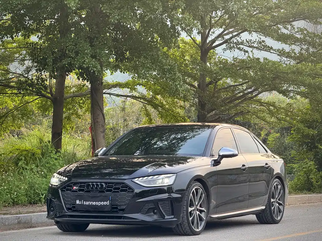 Купить Audi S4