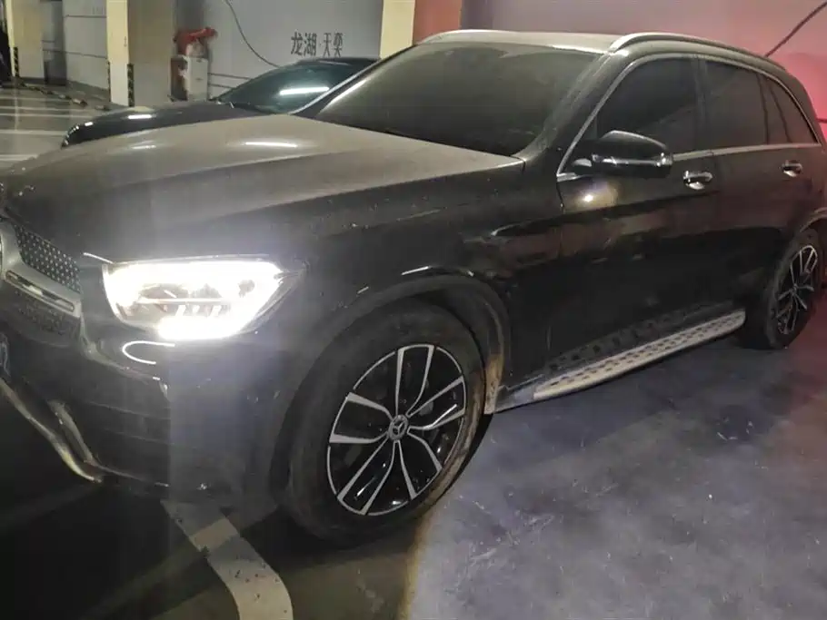 Купить Mercedes-Benz GLC