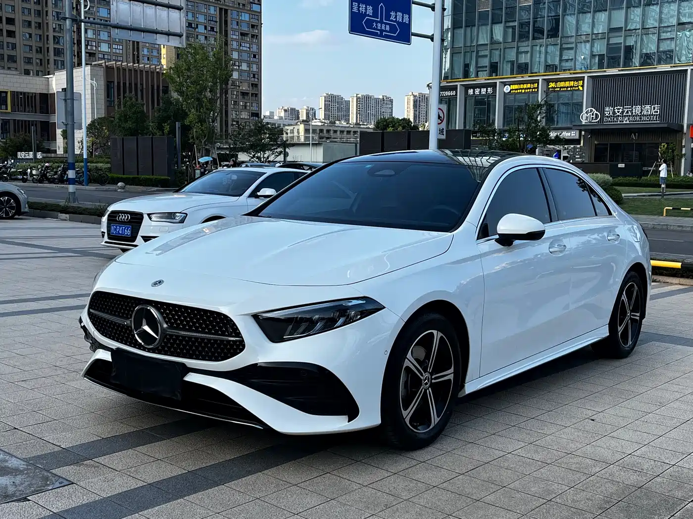 奔驰A级 2023款 A 200 L 时尚型 2023