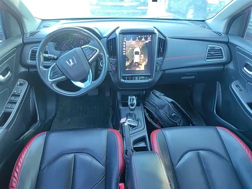 Luxgen U5 SUV — миниатюра 10