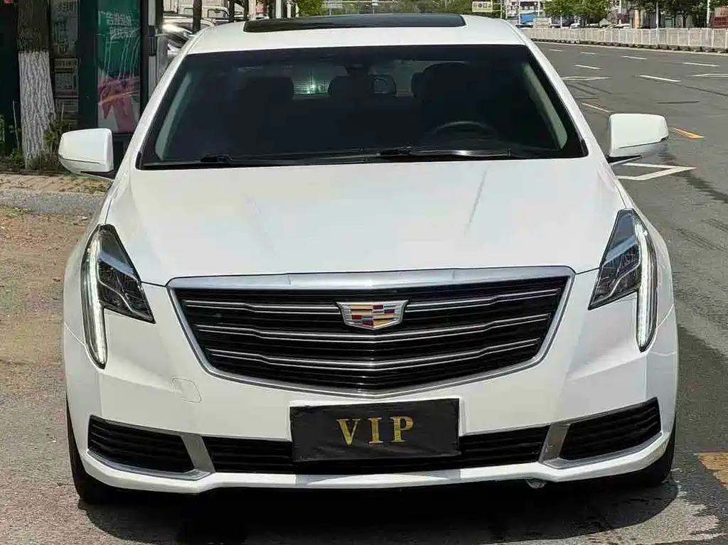 Cadillac XTS 2018 28T