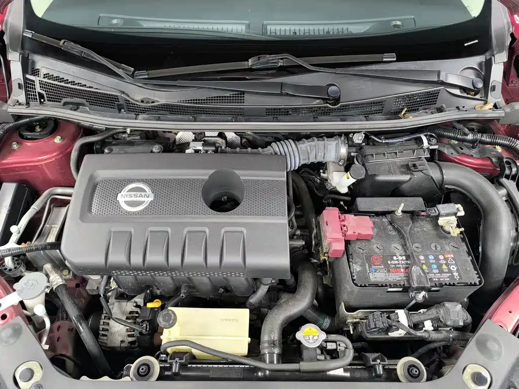 Nissan Tiida — миниатюра 17